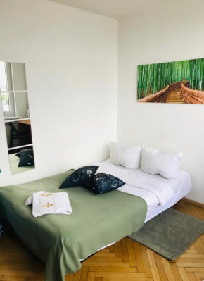  Wspólna Apartment  Варшава
